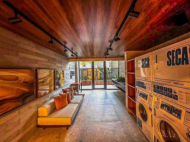 Lindo Studio Corredor da Vitória