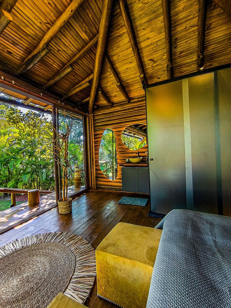 Linda Mansão 6 suites Busca Vida